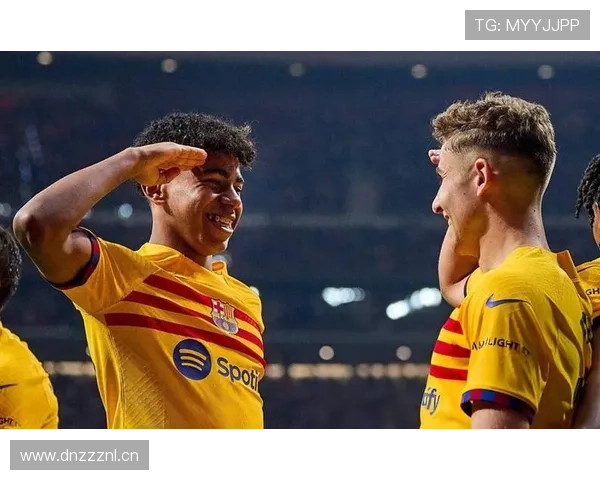 巴萨仍坚持控球,但比赛局面已逐步失控 巴萨仍坚持控球,但比赛局面已逐步失控