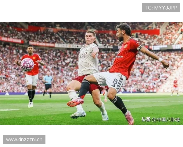 曼联防线失误频繁:近期关键阶段表现稳定性承压 曼联防线失误频繁:近期关键阶段表现稳定性承压